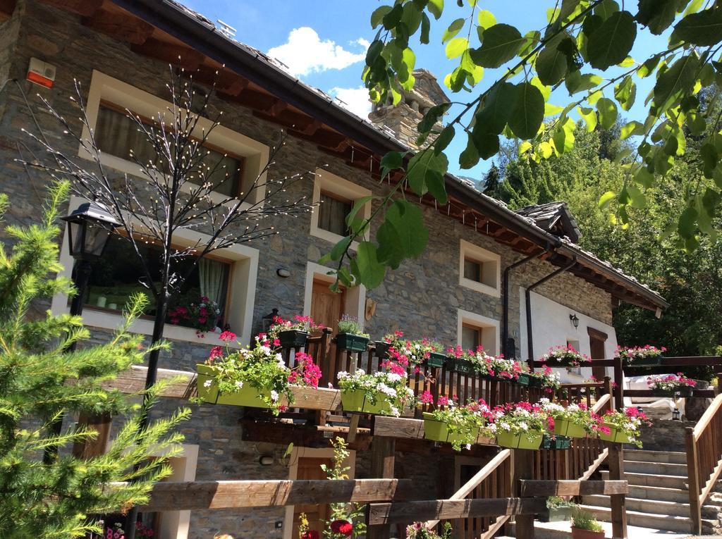 I Picchi Hotel Gressan Kültér fotó